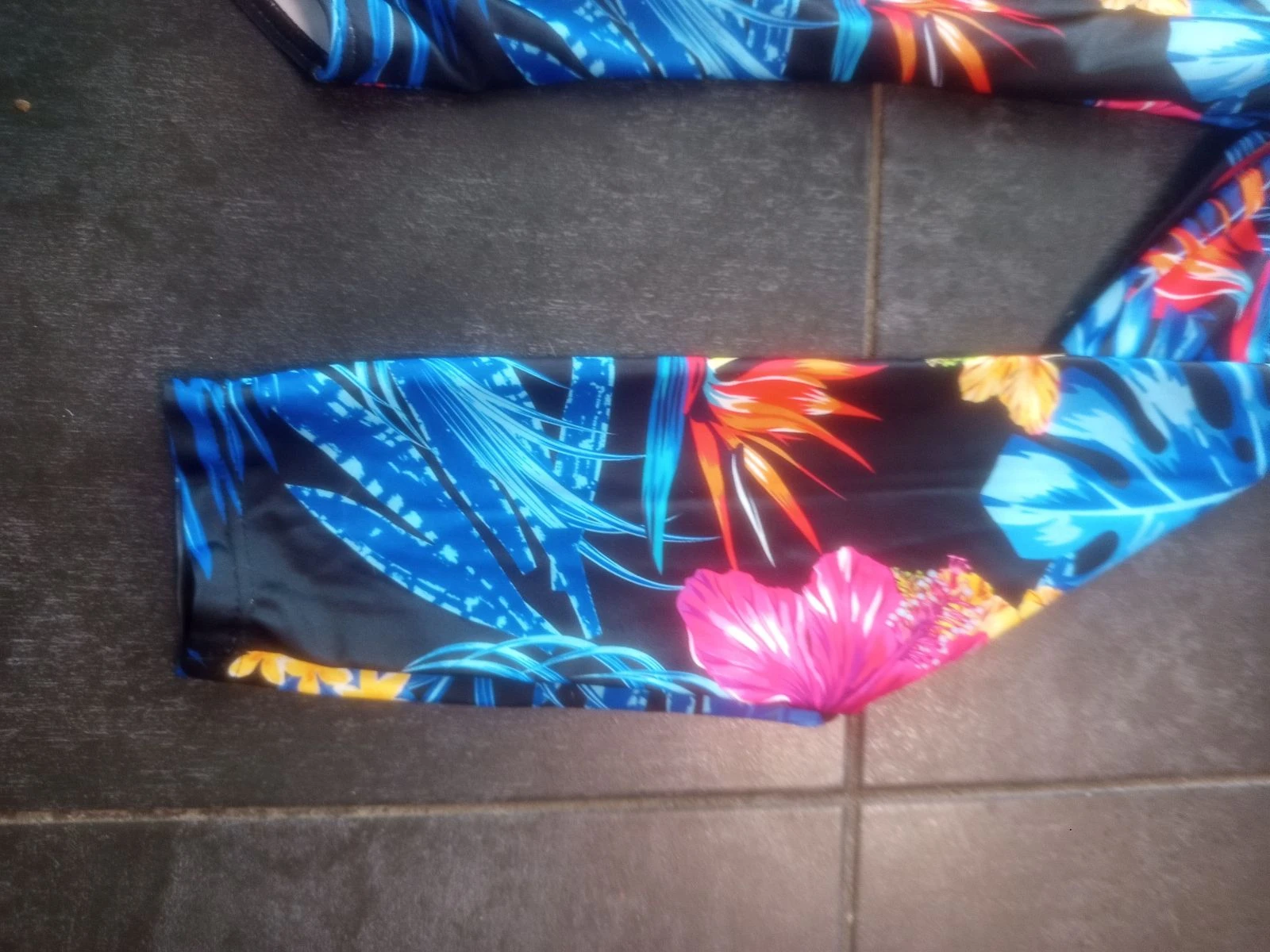 Swimsuit size L with long sleeves and backless – photo 5